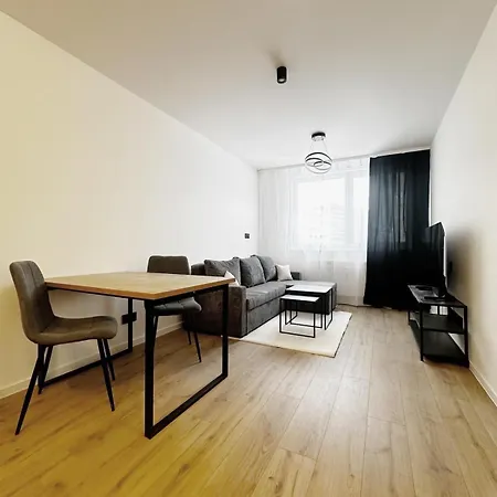 Apartman Your 17 With Parking *
